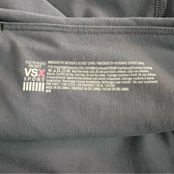 Victoria's Secret Sport Grey Capri Leggings Size Medium - Picture 8 of 8